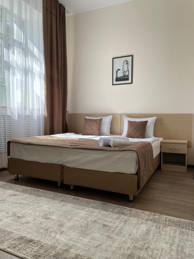 Belon Land Hotel Astana Bagian luar foto