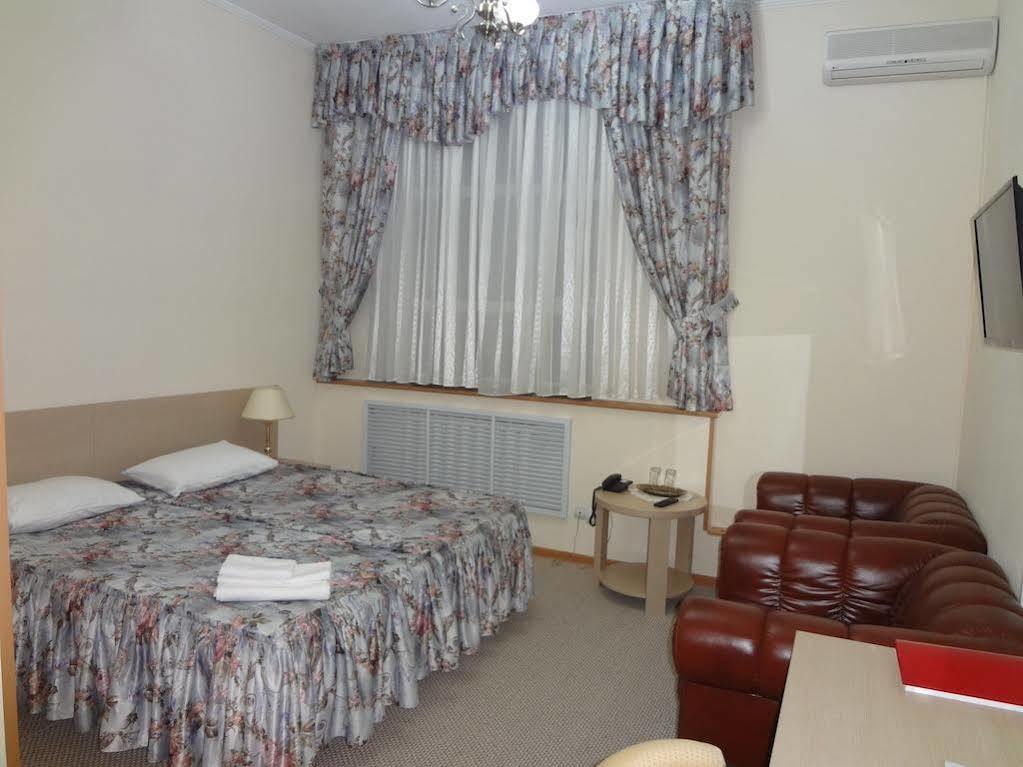 Belon Land Hotel Astana Bagian luar foto