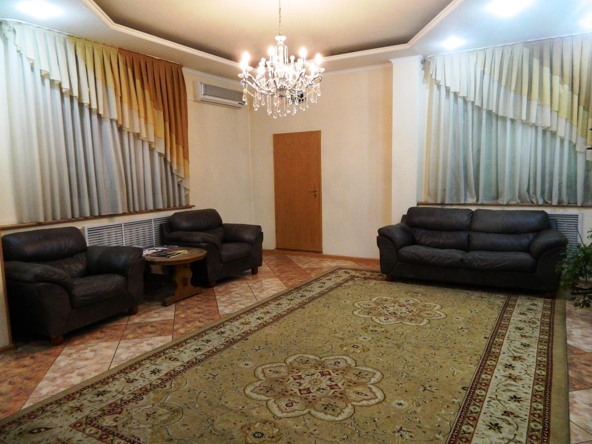 Belon Land Hotel Astana Bagian luar foto